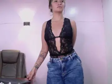 Bongacams Live Sex Cam of Anniclark