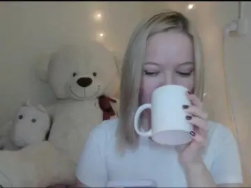 Bongacams Watch Live Sex Cams of -Sweet-smile-