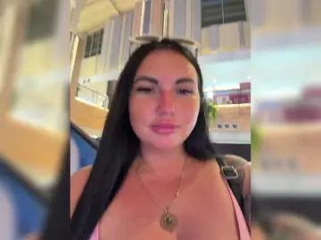 Bongacams Watch Live Sex Cams of TokionaJoe