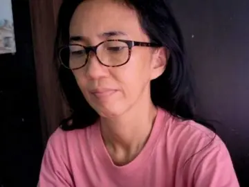 Bongacams Live Sex Cam of bee077