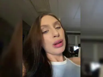 Bongacams Watch Live Sex Cams of PARTYNEXTNEXT
