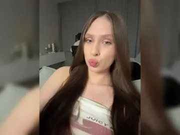 Bongacams Nude Webcam of PARTYNEXTNEXT