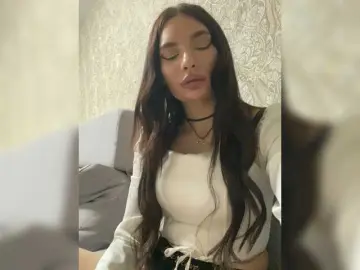 Bongacams Nude Webcam of LineControl