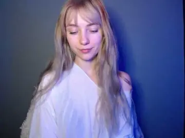 Bongacams Live Porn of LuciaGlow