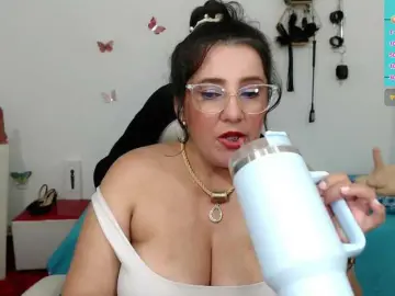 Bongacams Nude Webcam of milf-hot29