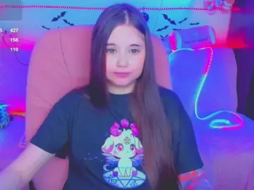 Bongacams Live Sex Cam of LittleKitsune