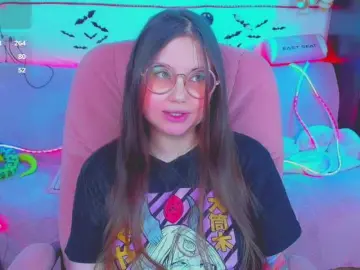 Bongacams Free Porn Cam of LittleKitsune