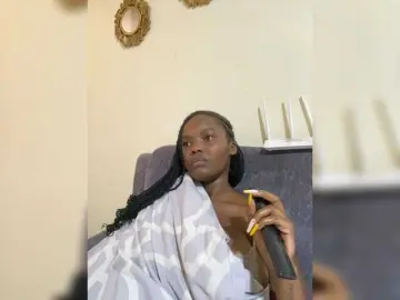 Bongacams Adult Webcam of Curvy-maxy9