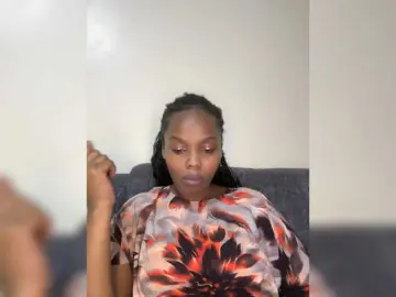 Bongacams Free Live Porn of Curvy-maxy9
