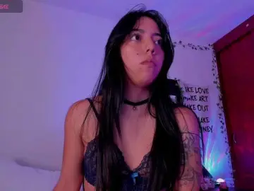 Bongacams Watch Live Sex Cams of littlekayla
