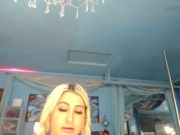 Bongacams Best live sex cam show of adrianna_fox