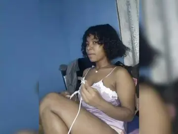 Bongacams Live Sex Cam of Candis02