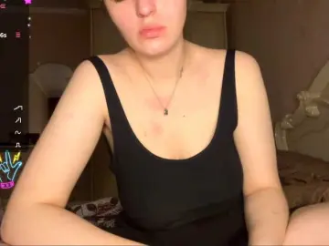 Bongacams Free Live Porn of PeachBabe