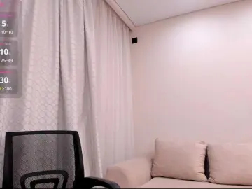 Bongacams Watch Live Sex Cams of ZoeKlarxxx