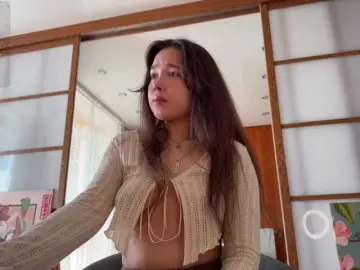 Bongacams Free Live Porn of PlumyBun