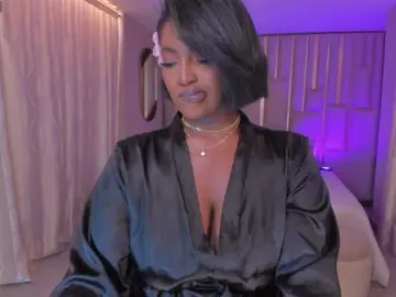 Bongacams Free Porn Cam of SavannahStorm