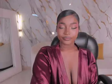 Bongacams Watch Live Sex Cams of SavannahStorm