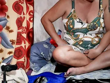 Bongacams Sex Cam of lovelylovelybabexx