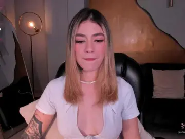 Bongacams Nude Webcam of ViolettHansson