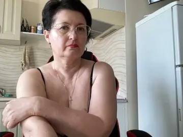 Bongacams Adult Webcams of HotMilfPussy