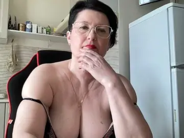 Bongacams Nude Webcam of HotMilfPussy