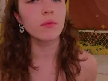 Bongacams Nude Webcam of CherryLea