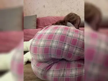 Bongacams Live Sex of LittleDelora