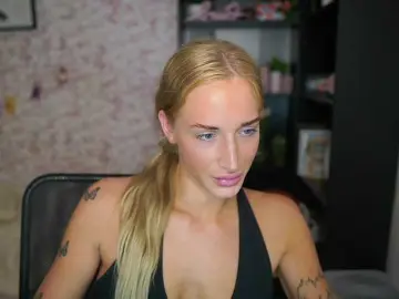 Bongacams Live Sex Cam of NicoletteShea01