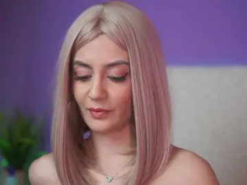 Bongacams Adult Webcams of SabrinaHope