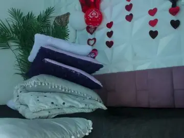 Bongacams Free Live Porn of Hellen-Sky