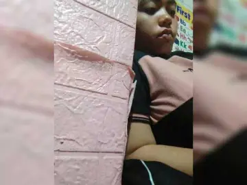 Bongacams Free Porn Cam of XXhornywetprincess99XX