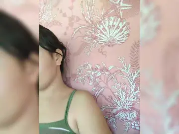 Bongacams Free Porn Cam of XXhornywetprincess99XX