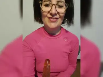 Bongacams Live Sex Cam of ElitalianMilf