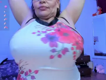 Bongacams Best live sex cam show of esmeraldamilf