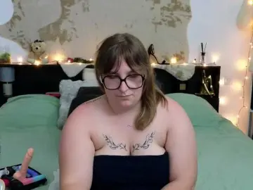 Bongacams Adult Video Chat of ElvinnaLaFrancaise