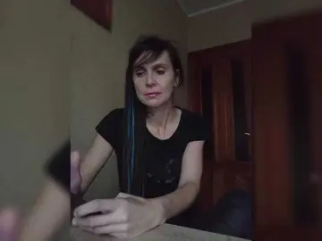 Bongacams Nude Webcam of Hellenalonenochka