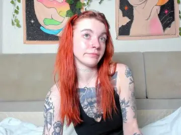 Bongacams Live Sex Cam of Lumilune