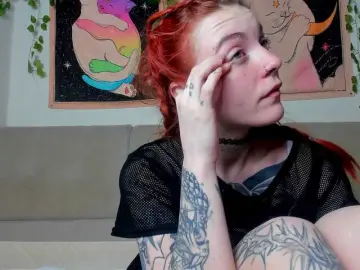 Bongacams Live Sex Cam of Lumilune