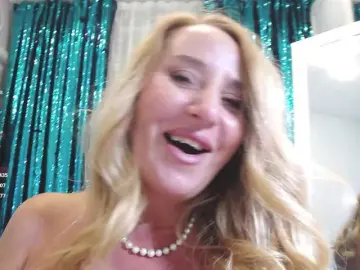 Bongacams Watch Live Sex Cams of EvelynDreamy