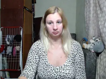 Bongacams Live Porn of BustyBlondy