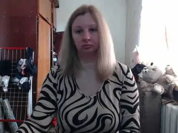 Bongacams Live Sex of BustyBlondy