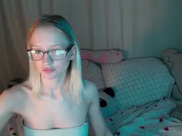 Bongacams Live Sex Cam of Chloe1love