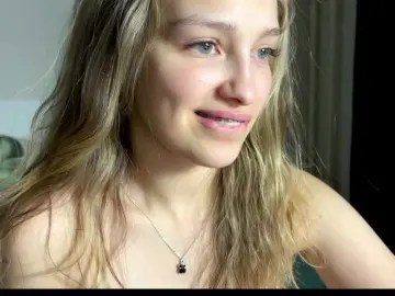 Bongacams Sex Cam of cute-honey