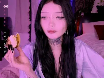 Bongacams Watch Live Sex Cams of Leinbone