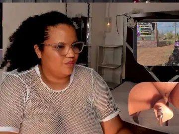 Bongacams Watch Live Sex Cams of MhiaRey