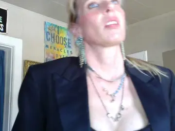 Bongacams Free Porn Cam of mylfGlama