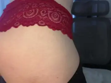 Bongacams Live Sex Cam of CreamyWoman