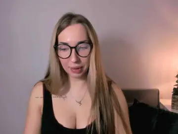 Bongacams Free Porn Cam of AriaBeauty