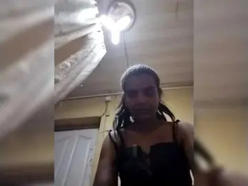 Bongacams Free Live Porn of Royblackhot