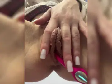 Bongacams Free Porn Cam of Zoluszka